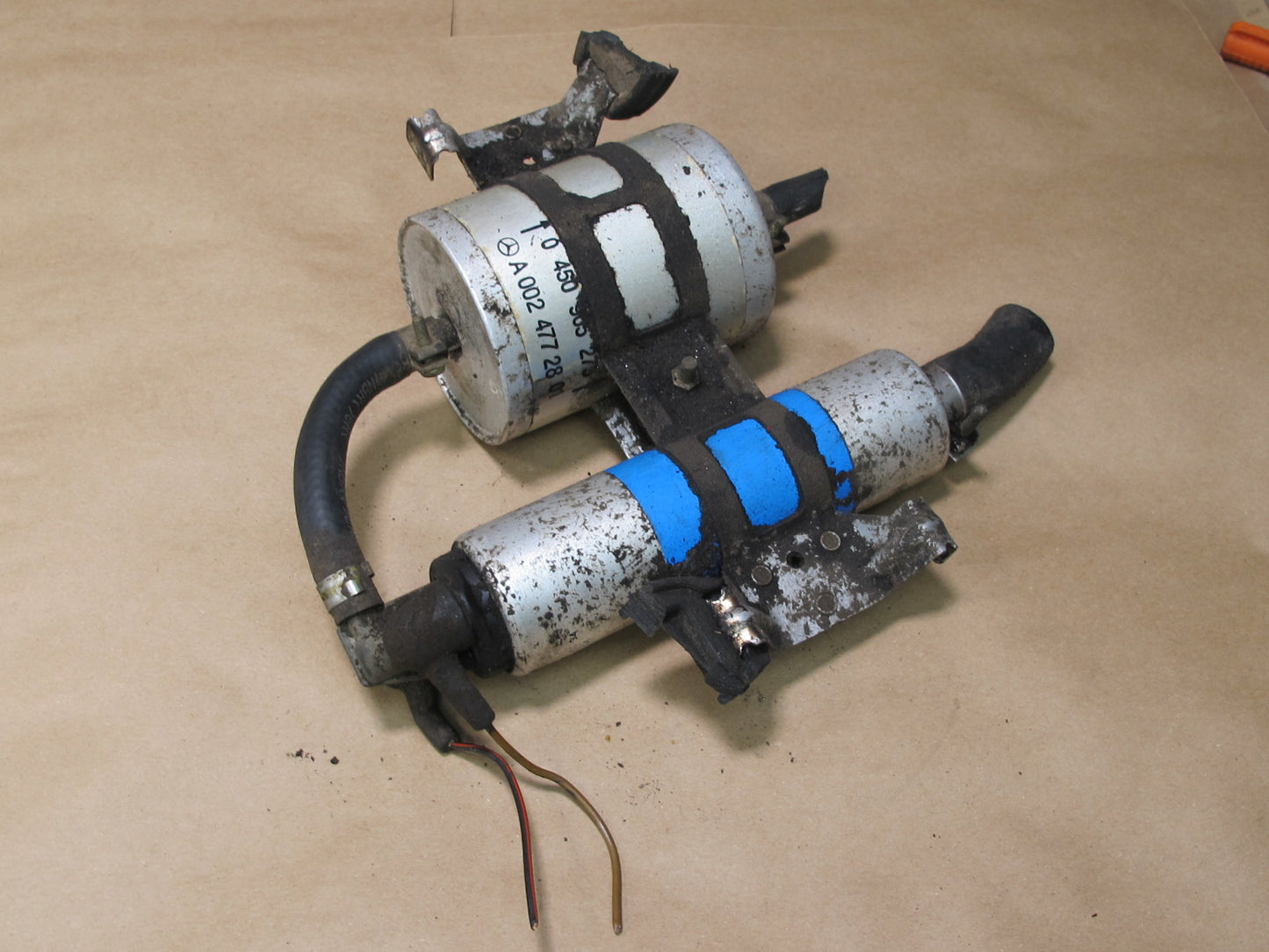 94-98 Mercedes R129 Sl-class Fuel Filter & Auxiliary Pump Assembly OEM