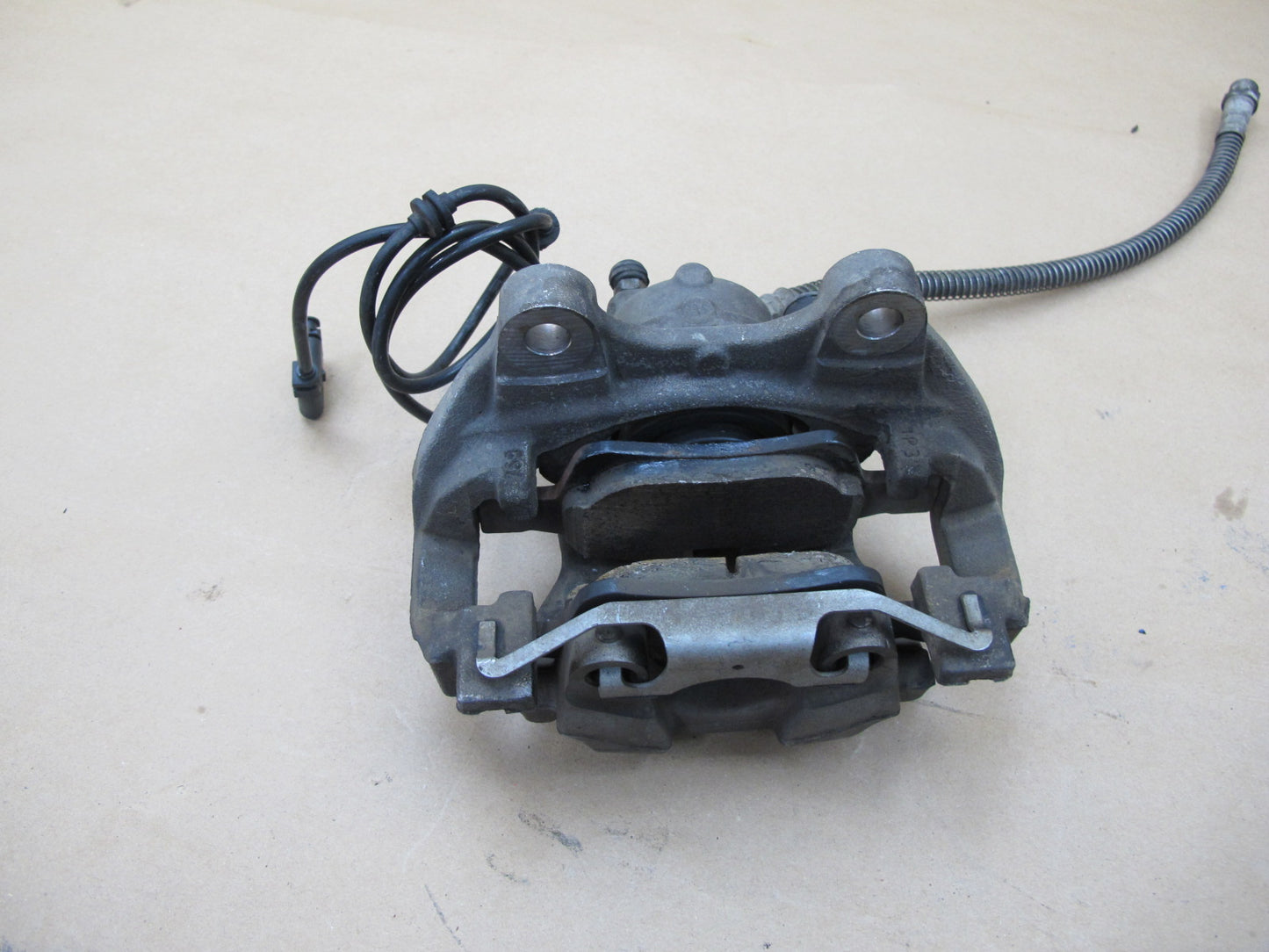 07-13 Mercedes W221 RWD Set of 2 Rear Left & Right Brake Caliper OEM