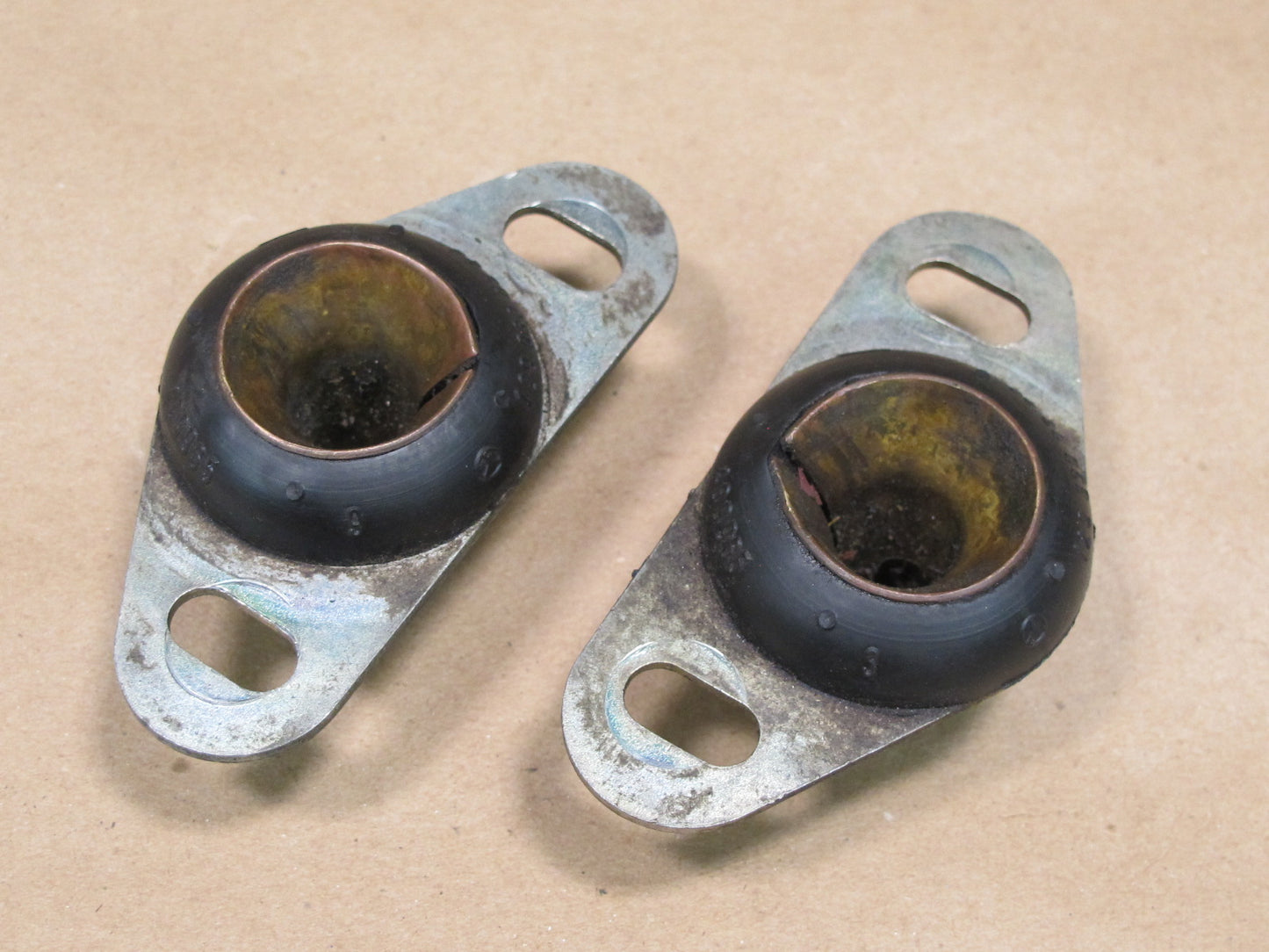 90-02 Mercedes R129 Sl-class Convertible TOP Left Right Locking Mount Set OEM