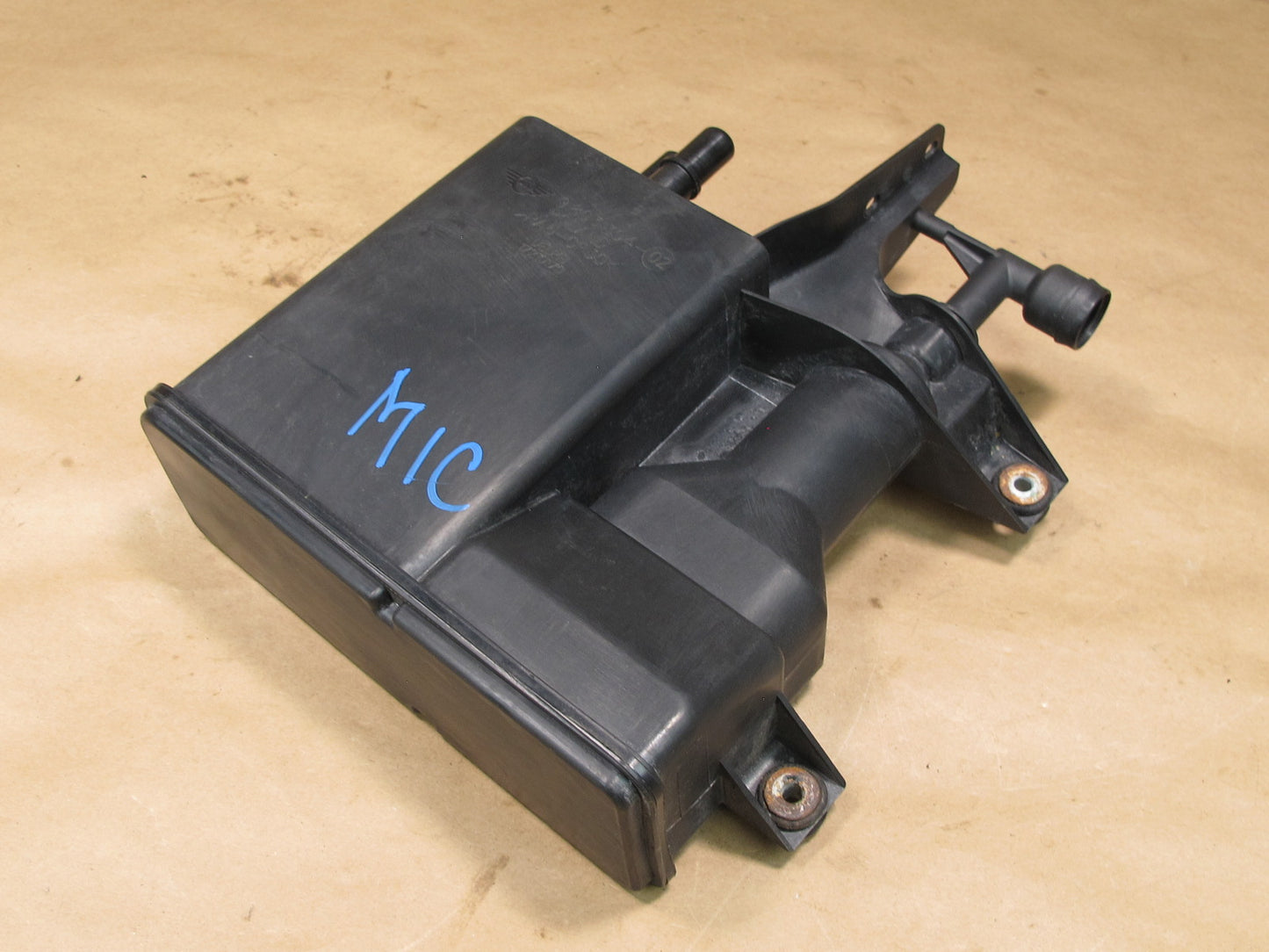 11-16 Mini Cooper R60 R61 Fuel Evap Vapor Charcoal Canister 9803304 OEM