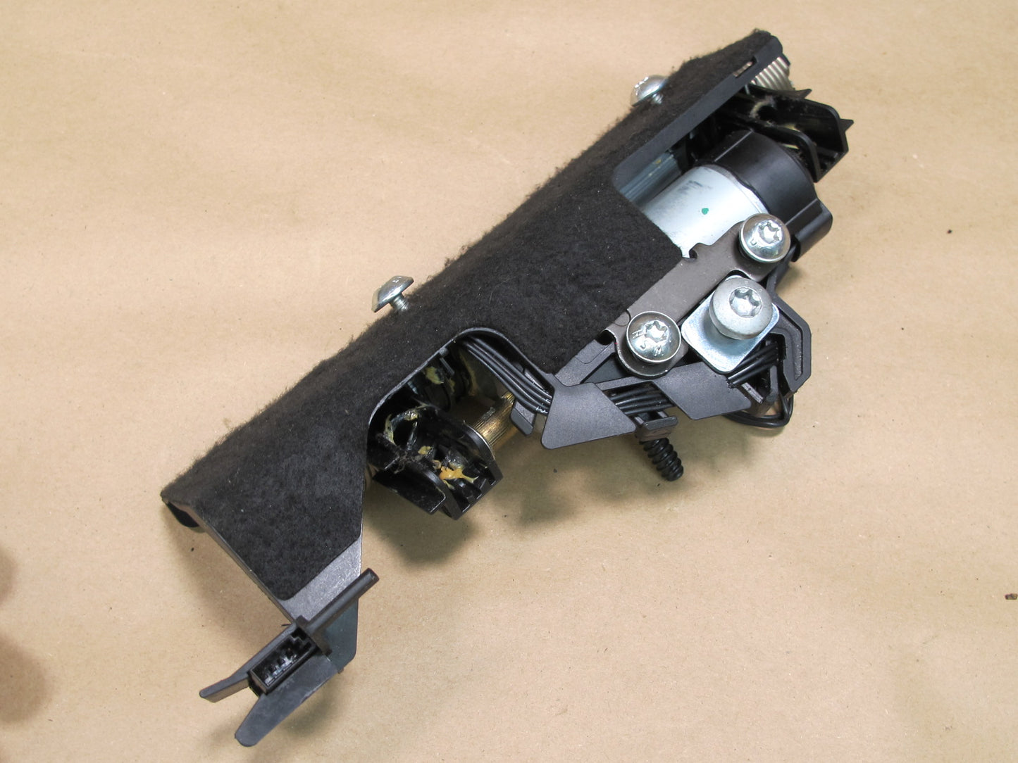 07-13 Mercedes W221 S-class Rear Seat Headrest Folding Mechanism Motor Set OEM