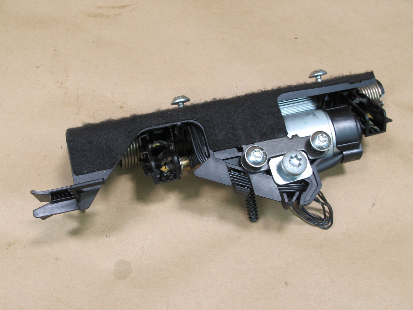 07-13 Mercedes W221 S-class Rear Seat Headrest Folding Mechanism Motor Set OEM