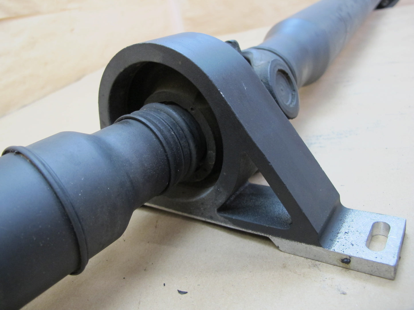 07-13 Mercedes W221 S600 S65 A/T Rear Driveshaft Drive Shaft 2214100316 OEM