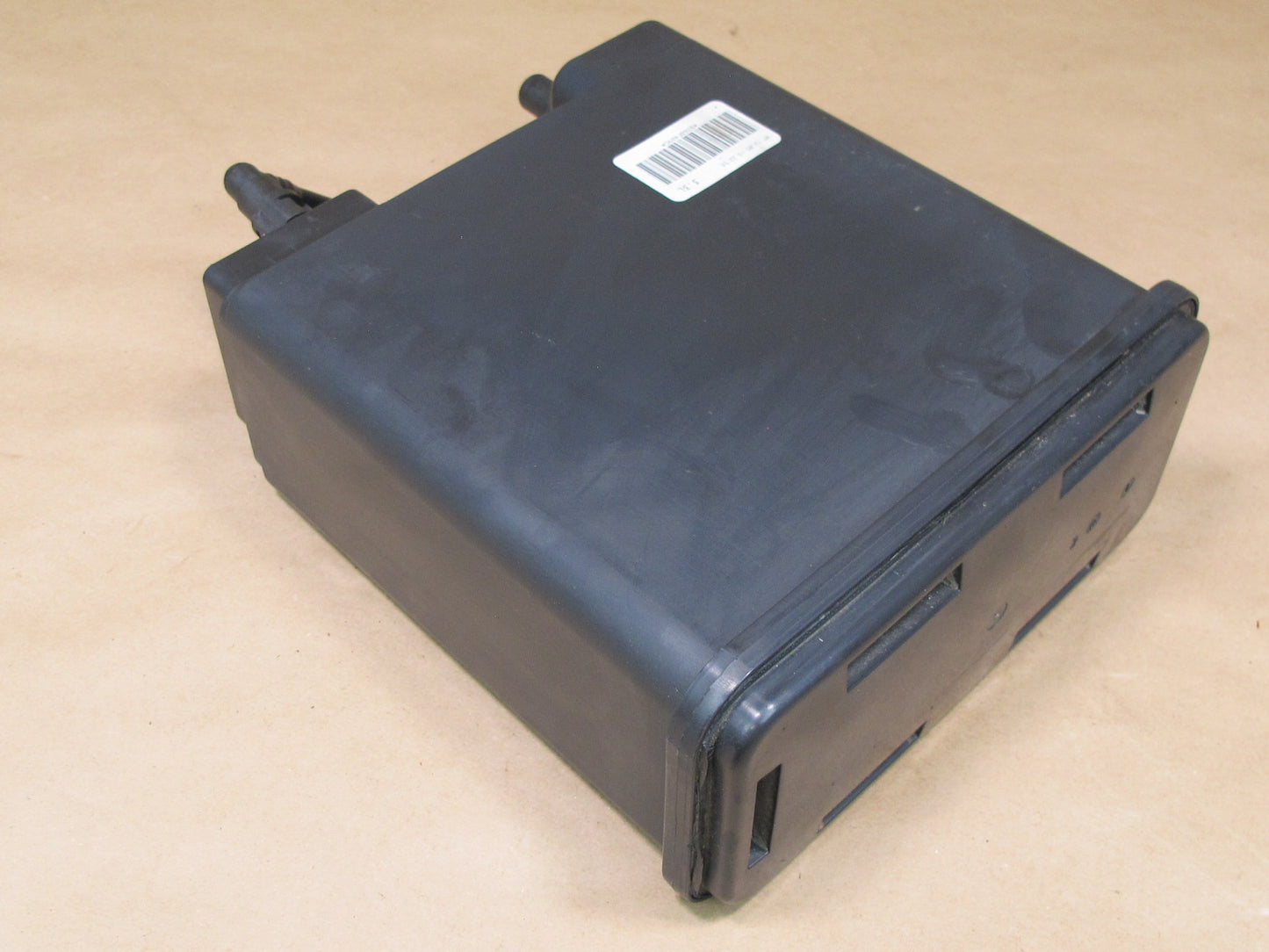2004-2007 Hummer H2 6.0L Emission Fuel Vapor Evaporator Charcol Filter Canister