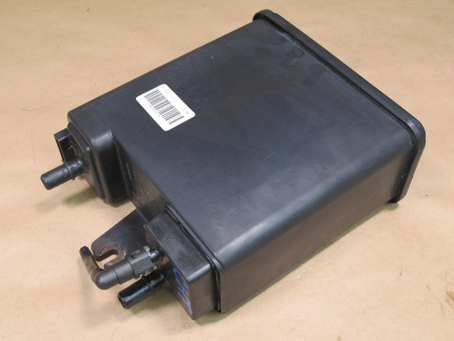 2004-2007 Hummer H2 6.0L Emission Fuel Vapor Evaporator Charcol Filter Canister