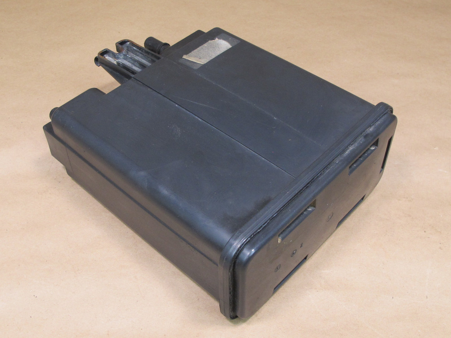 2004-2007 Hummer H2 6.0L Emission Fuel Vapor Evaporator Charcol Filter Canister