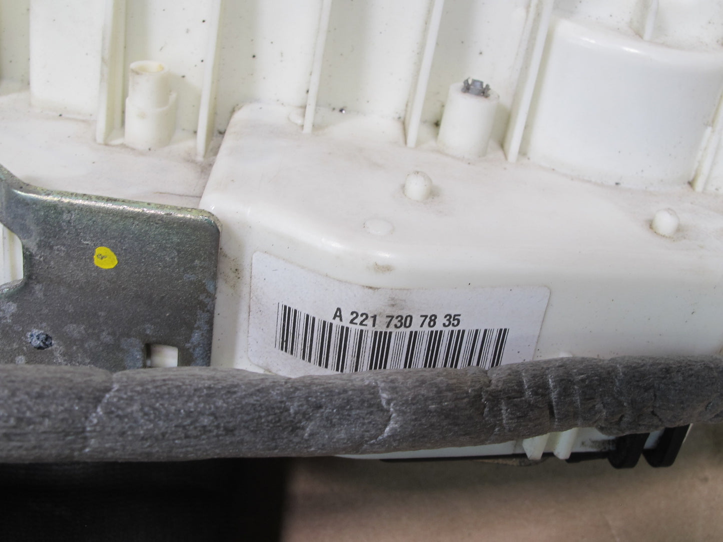 07-13 Mercedes W221 S-class Rear Right Door Lock Latch Actuator w Keyless OEM