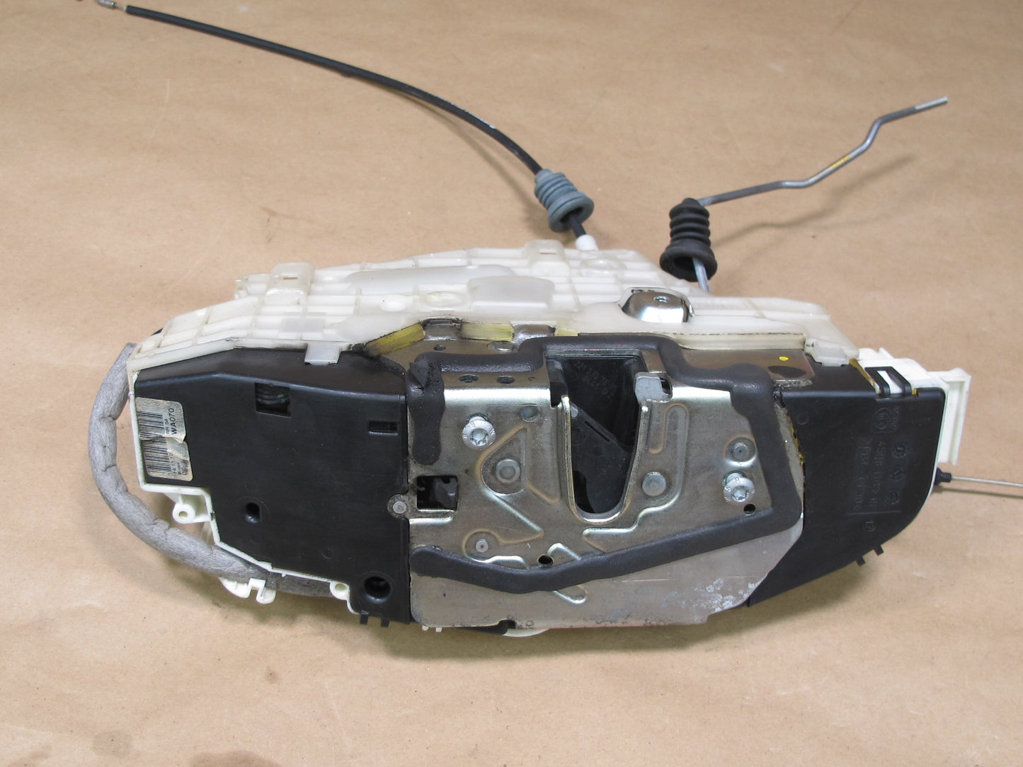07-13 Mercedes W221 S-class Rear Right Door Lock Latch Actuator w Keyless OEM