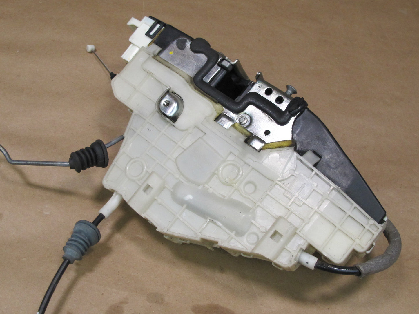 07-13 Mercedes W221 S-class Rear Right Door Lock Latch Actuator w Keyless OEM