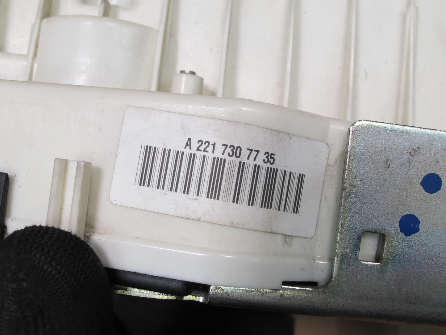 07-13 Mercedes W221 S-class Rear Left Door Lock Latch Actuator w Keyless OEM