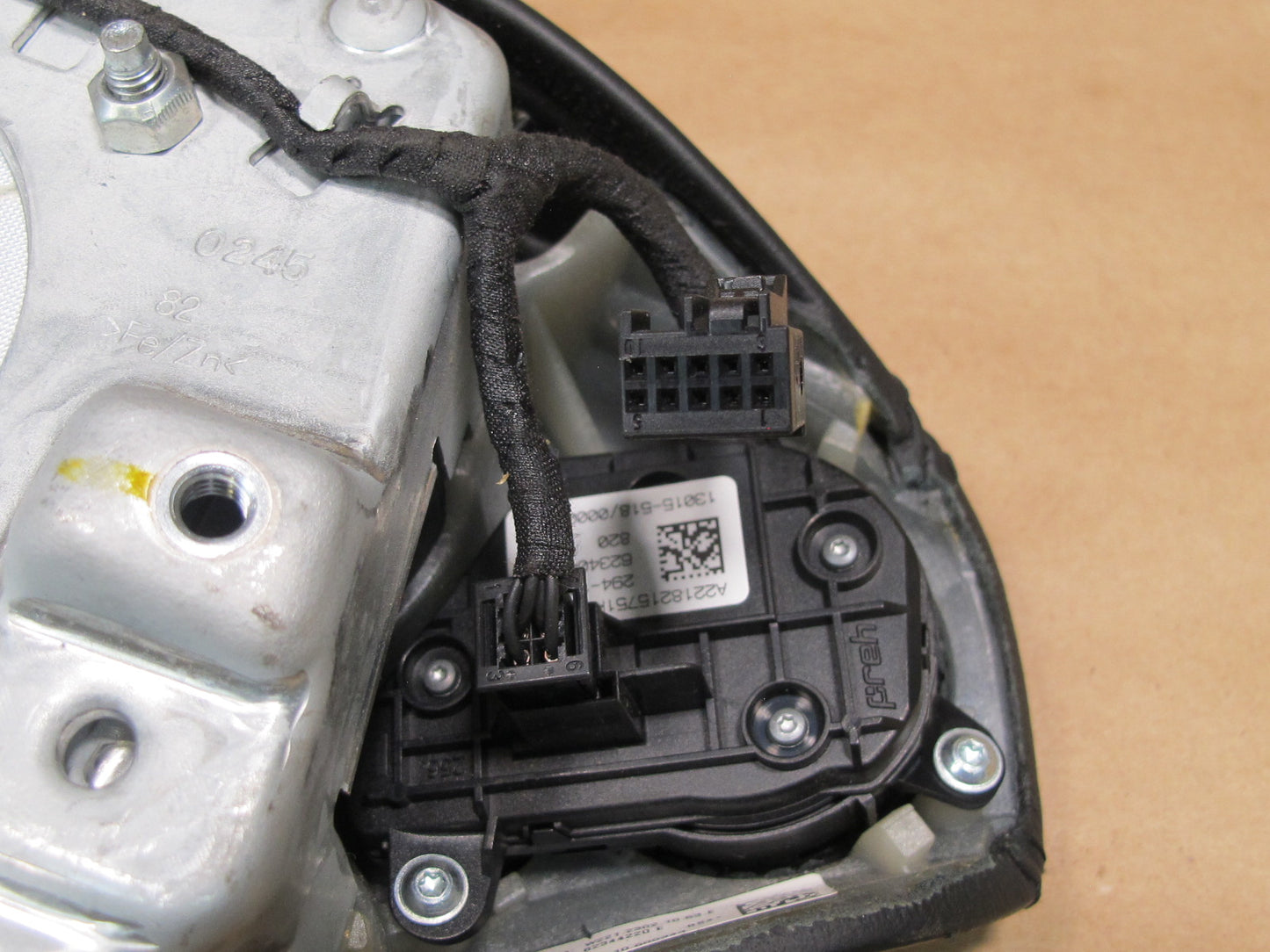 10-13 MERCEDES W221 S-CLASS FRONT LEFT DRIVER SIDE STEERING WHEEL SRS AIRBAG OEM