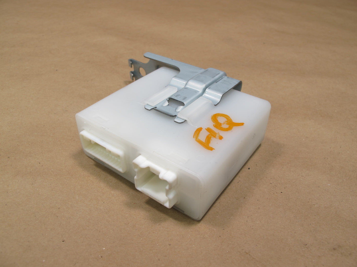 2014-2017 Infiniti QX80 Memory Driving Position Control Module Unit 988001LA0A