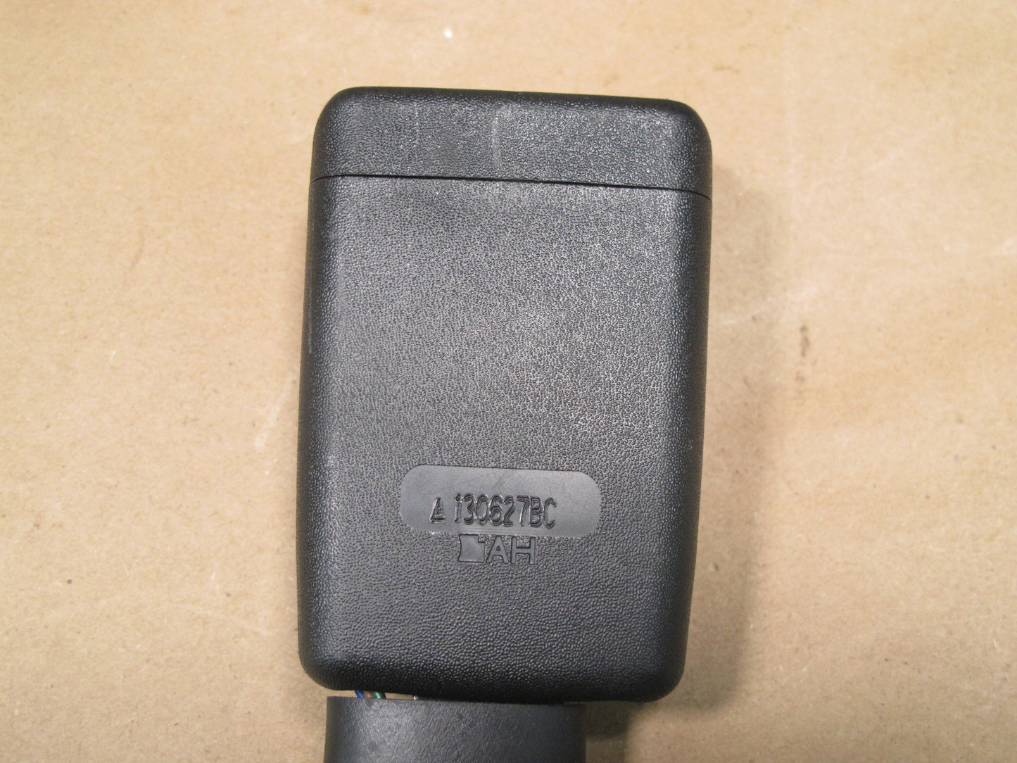 14-20 INFINITI QX80 FRONT RIGHT PASSENGER SIDE SEATBELT BUCKLE OEM