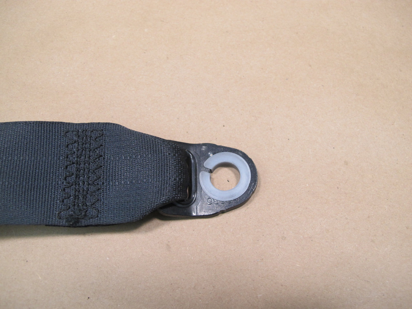 11-17 INFINITI QX56 QX80 REAR RIGHT & LEFT SIDE SEATBELT RETRACTOR SET OEM