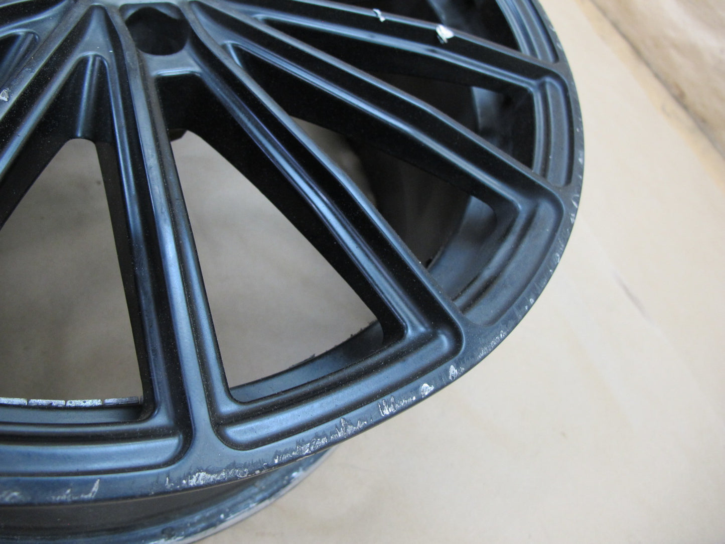 XO Luxury 19" R19 Wheel Rim 19x8.5J ET32 w Mercedes Sensor