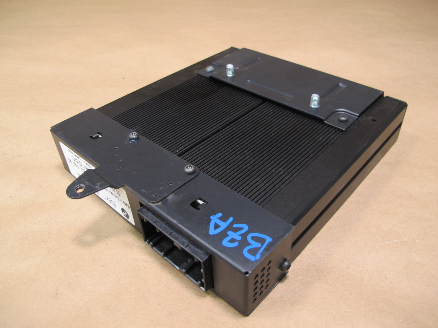 99-02 BMW E36/7 Z3 Harman Kardon Hi-fi Audio Amplifier AMP 6902840 OEM