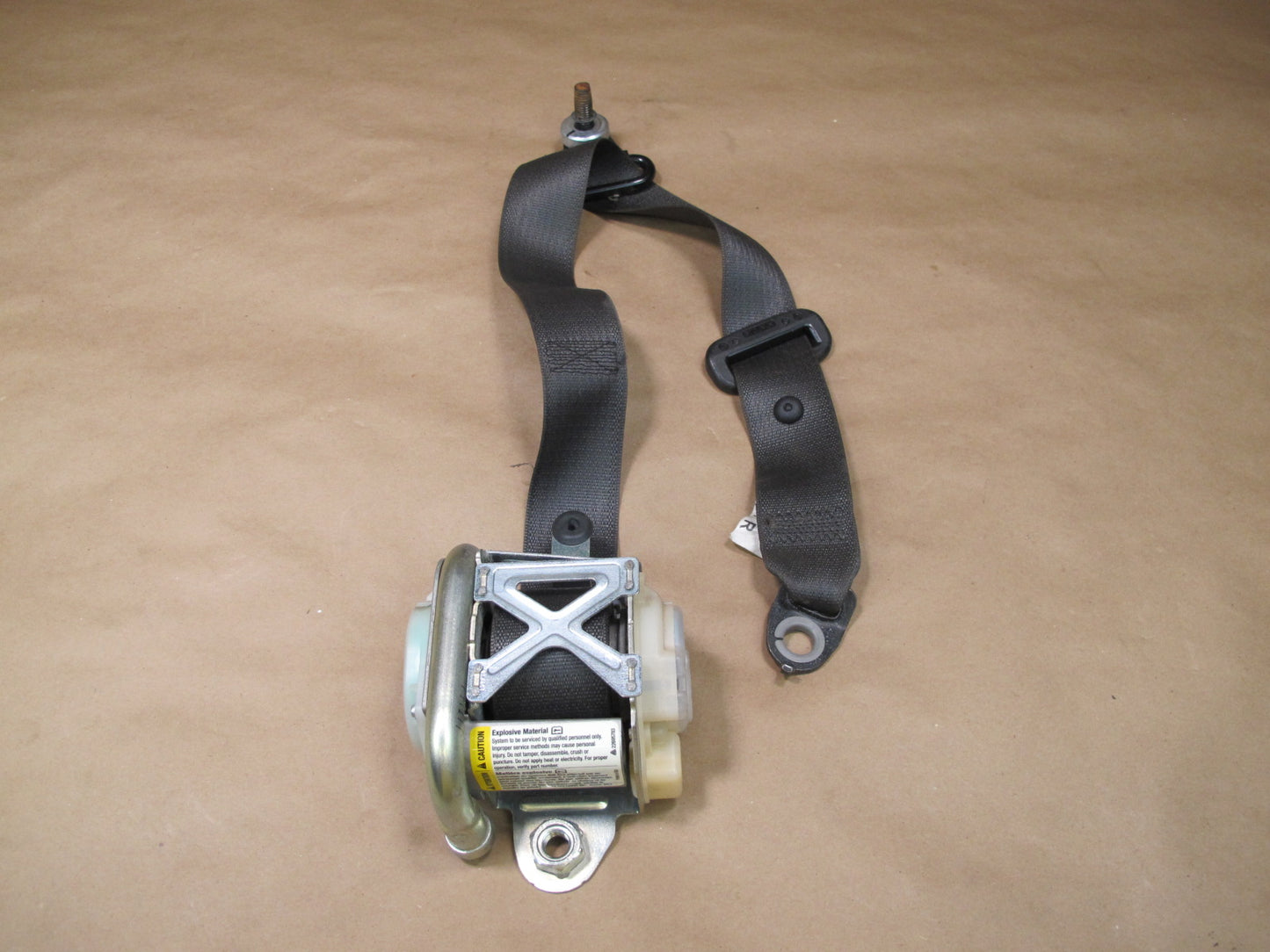 07-10 SATURN SKY FRONT LEFT & RIGHT SIDE SEATBELT RETRACTOR SET OEM