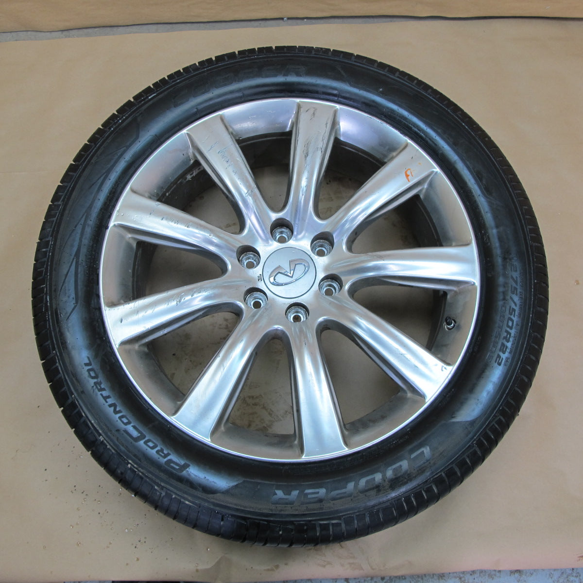 2011-2014 Infiniti QX56 QX80 Factory 22" R22 Wheel Rim 22x8J ET30 Tire 275/50