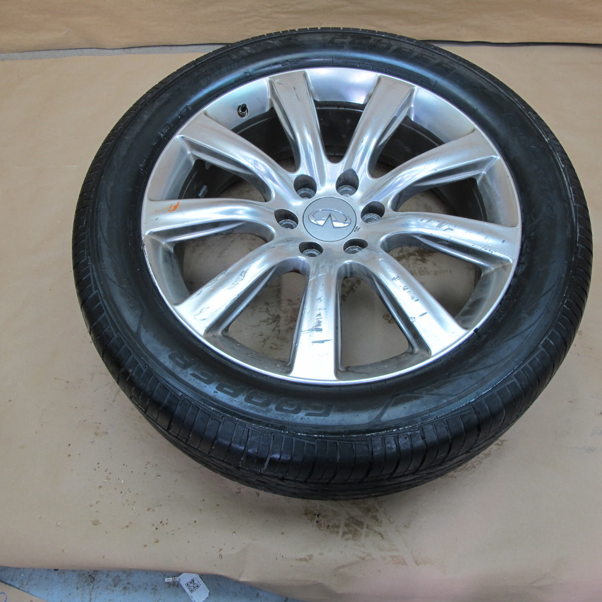 2011-2014 Infiniti QX56 QX80 Factory 22" R22 Wheel Rim 22x8J ET30 Tire 275/50