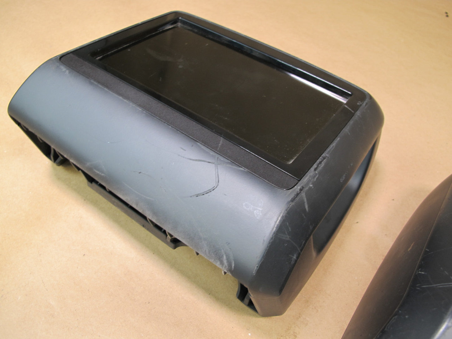 11-13 Mercedes W221 S-class Set of 2 Headrest Multimedia Display Screen OEM