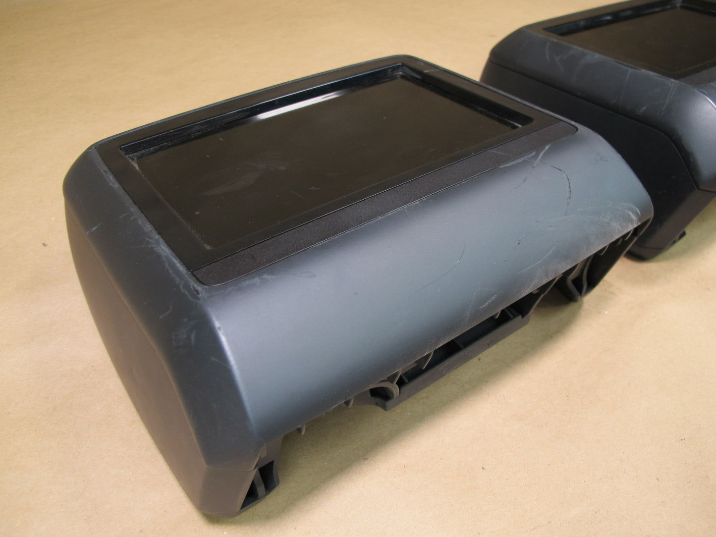 11-13 Mercedes W221 S-class Set of 2 Headrest Multimedia Display Screen OEM