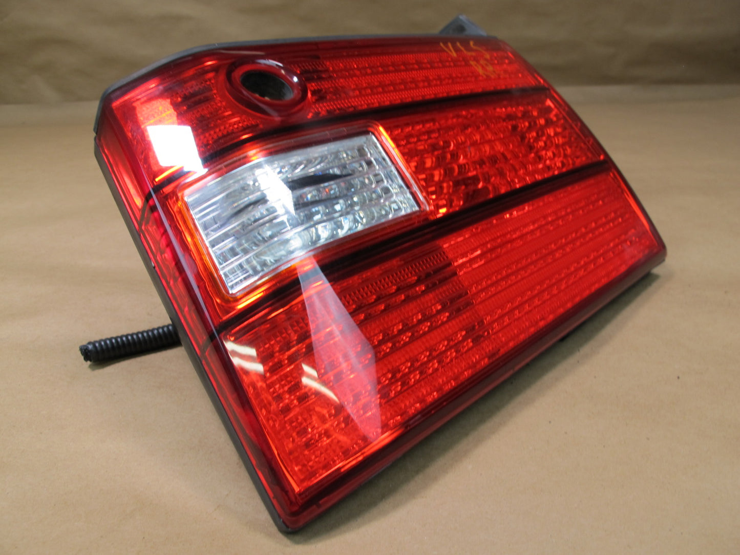 98-00 Lexus UCF20 LS400 Set of 2 Rear Left & Right Inner Tail Light Lamp OEM