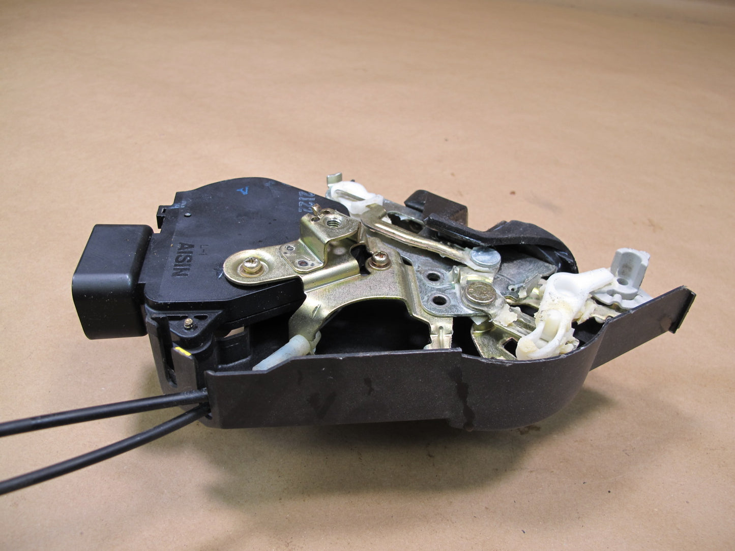 01-06 Lexus UCF30L LS430 Rear Left Door Lock Latch Actuator OEM