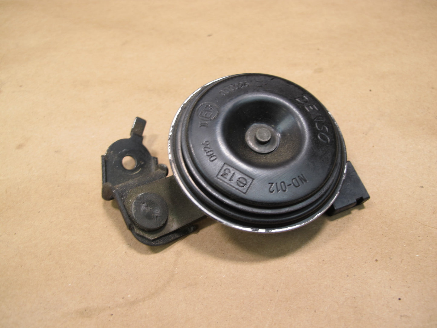 01-06 Lexus UCF30L LS430 Set of 3 High & Low Tone Horn Security Siren OEM