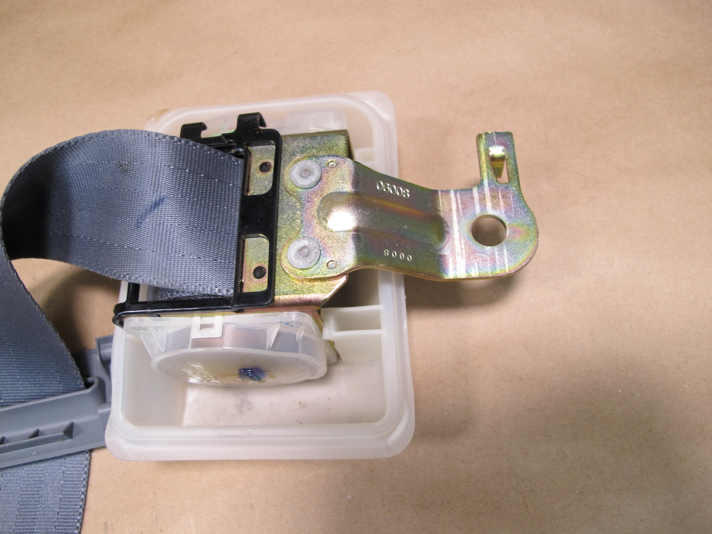 98-00 LEXUS LS400 REAR RIGHT CENTER LEFT SIDE SEATBELT RETRACTOR SET OEM