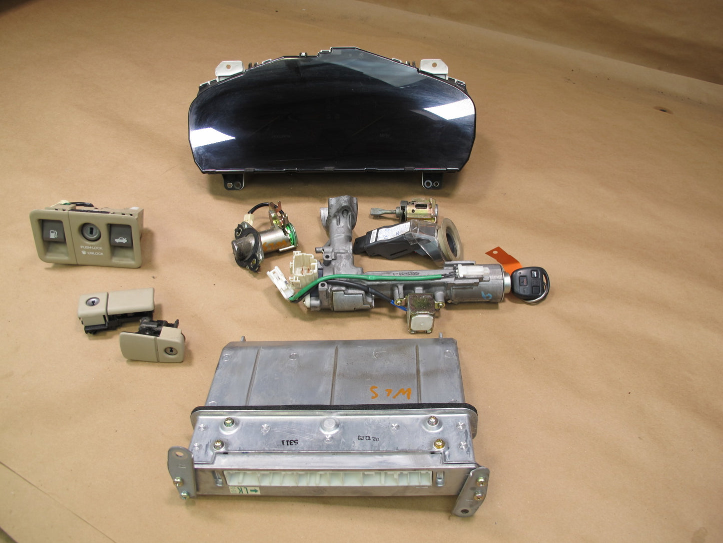 2003 Lexus UCF30L LS430 Engine ECU DME Ignition Speedometer Lock KEY Set OEM