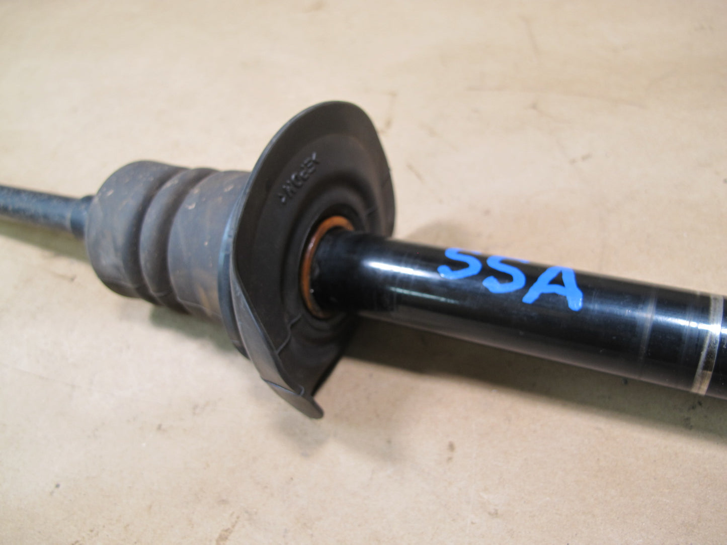 07-10 Saturn SKY Solstice Steering Column Intermediate U Joint Shaft OEM