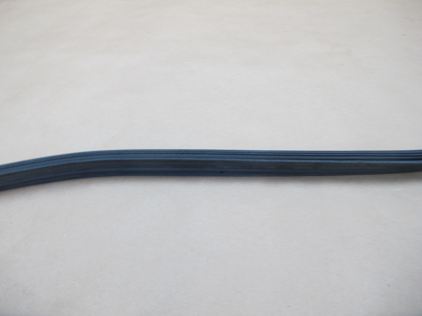 02-05 Ford Thunderbird Rear Trunk Lid Weather Strip Rubber Seal Gasket OEM