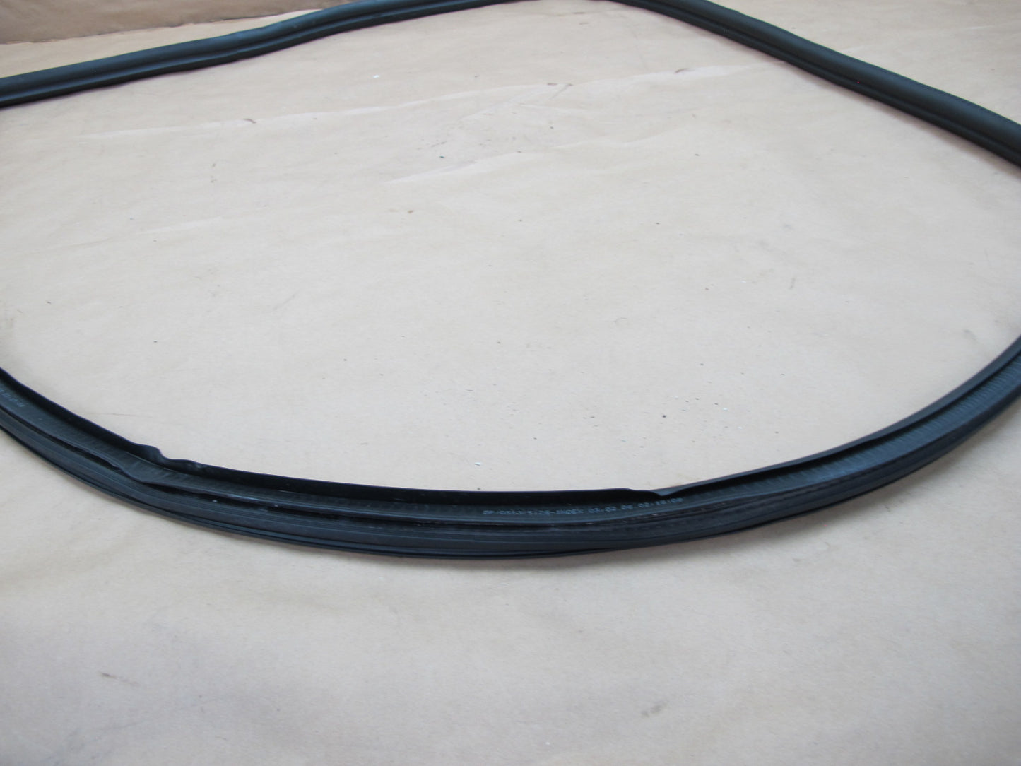 1999-2005 Porsche 911 Carrera 996 Left & Right Side Door Weather Strip Seal Set