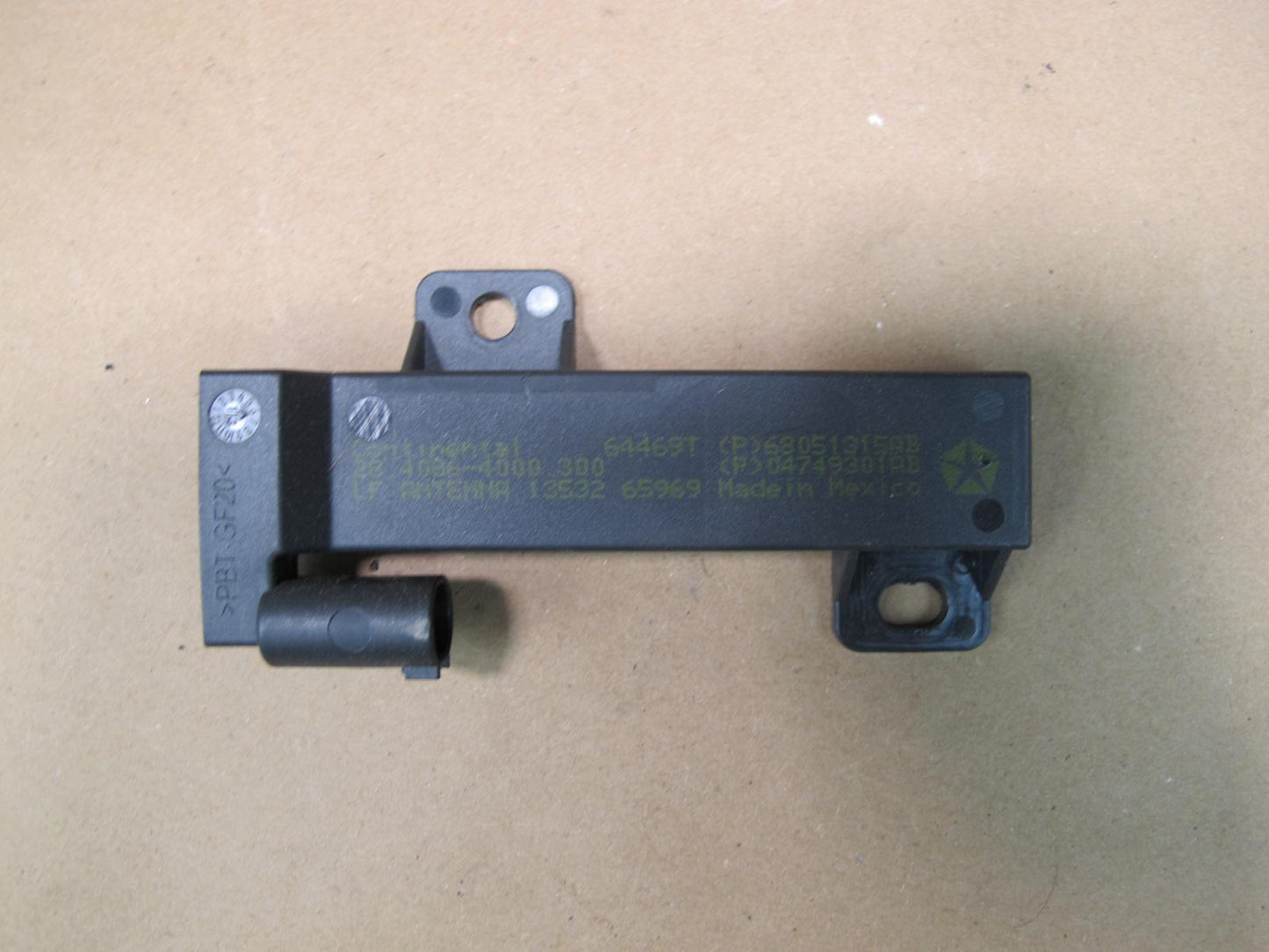 14-19 Maserati Ghibli M157 Keyless Entry Antenna Module Sensor Set OEM