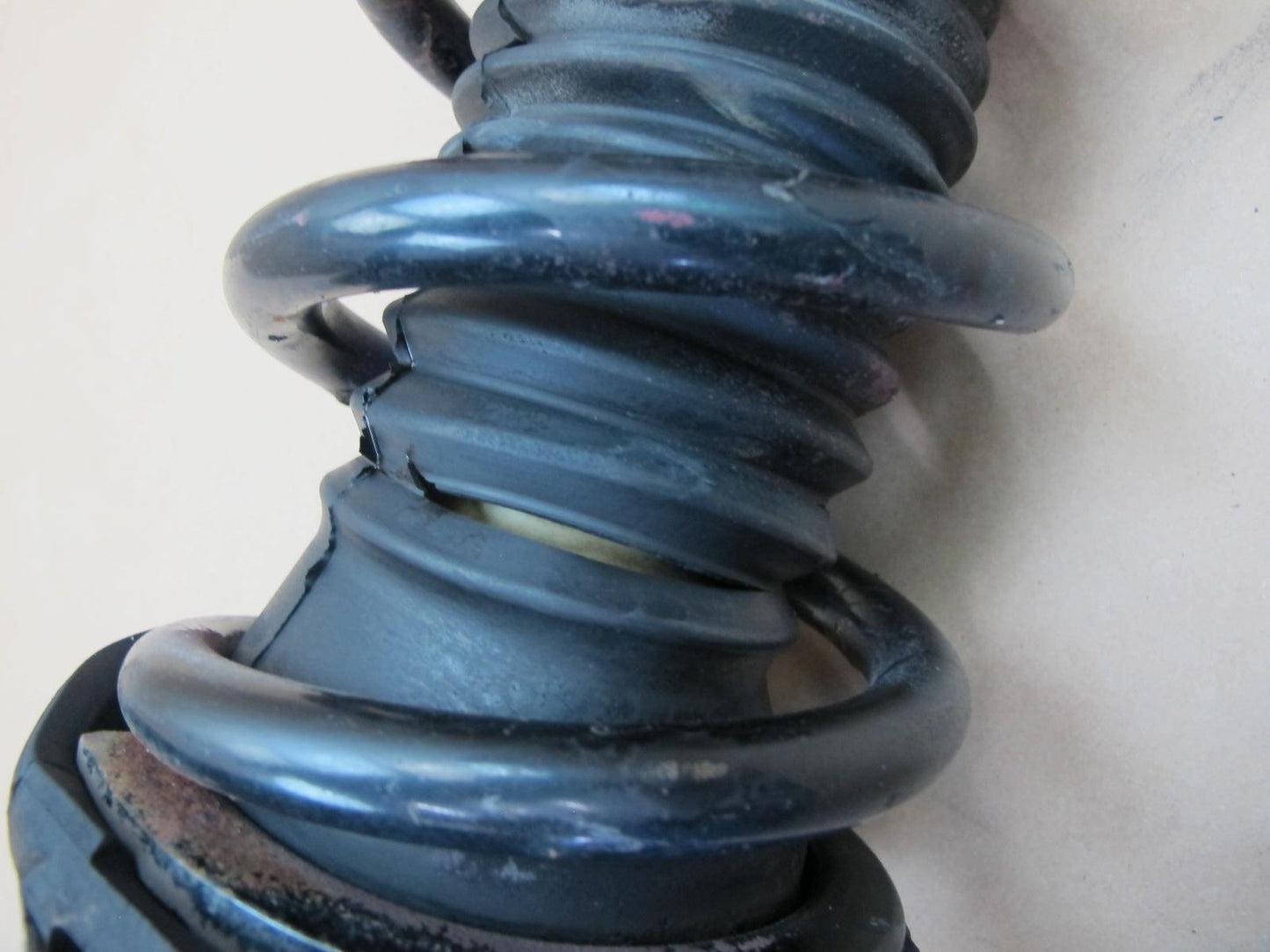 92-96 Lexus JZZ31 SC300 Set of 2 Front Left & Right Strut Shock Absorber KYB