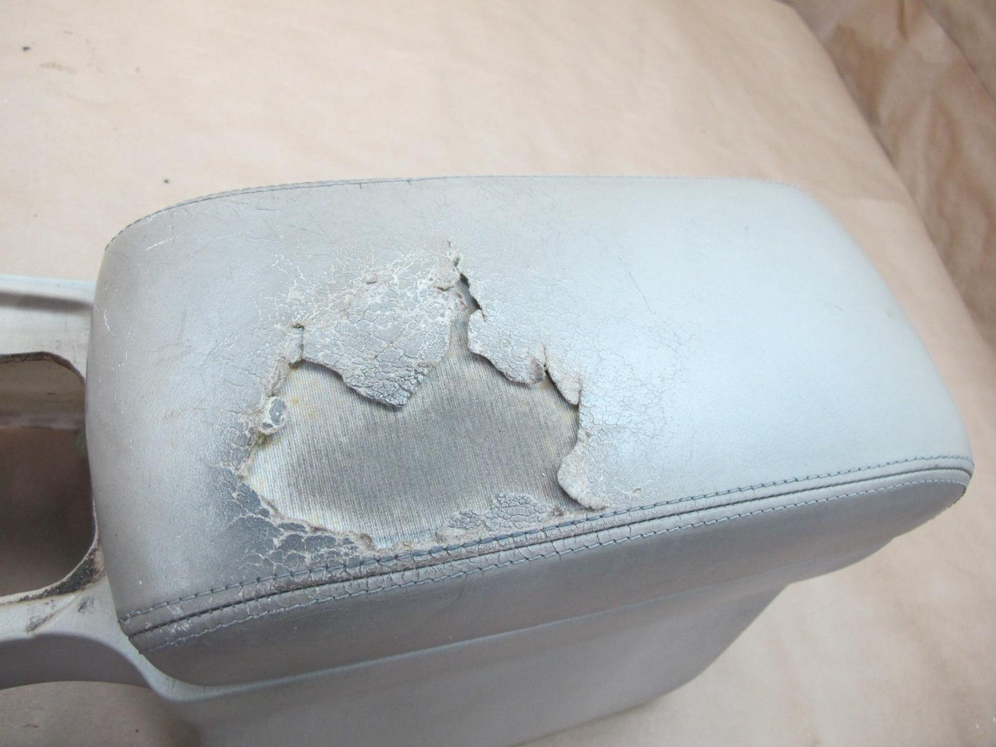 95-00 Lexus SC400 SC300 Center Console Trim Cover Panel w Armrest & Phone OEM