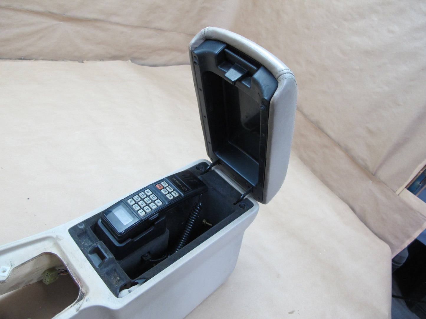 95-00 Lexus SC400 SC300 Center Console Trim Cover Panel w Armrest & Phone OEM