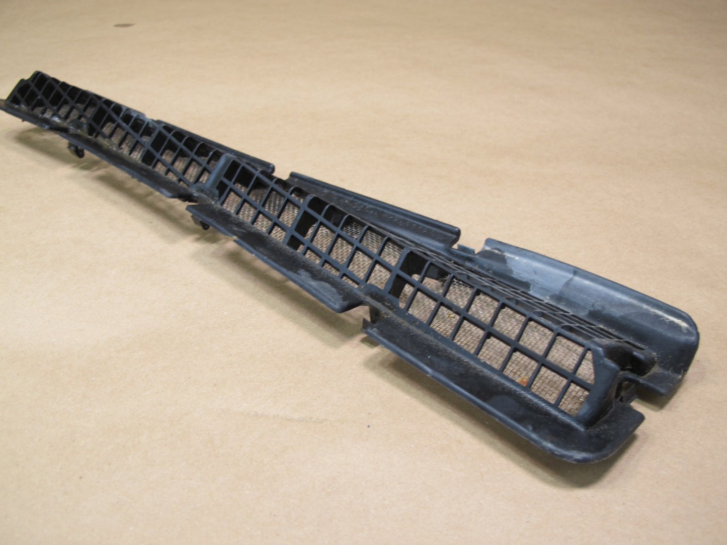85-89 Toyota MR2 AW15 Set of 2 Front Windshield Cowl Vent Grille Cover OEM