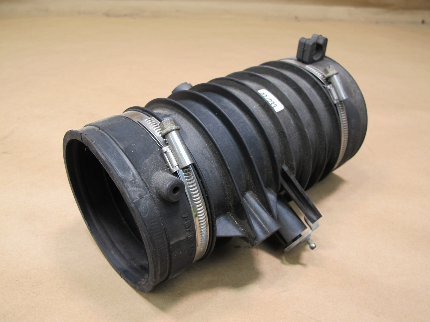2002-2005 Porsche 911 996 3.6L Engine Motor Air Intake Throttle Body Tube Pipe
