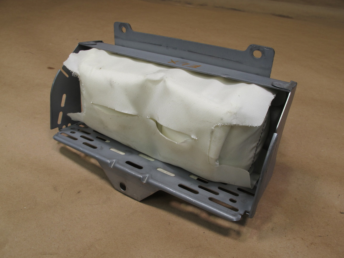 03-05 LEXUS LX470 FRONT RIGHT PASSENGER SIDE DASH SRS AIRBAG OEM