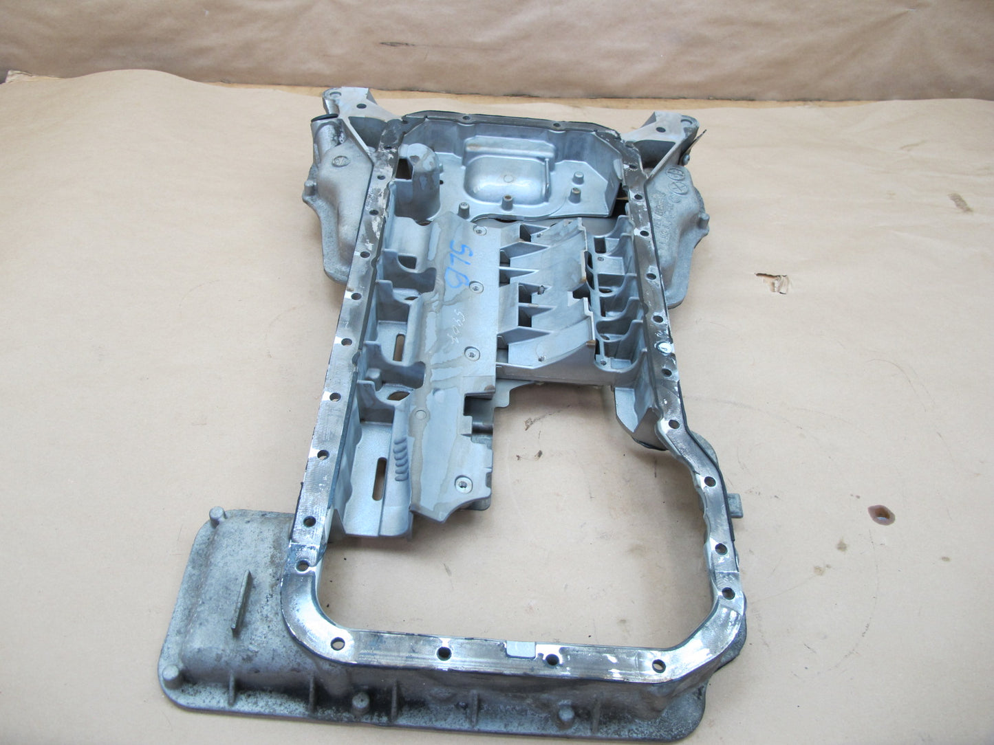 03-08 Mercedes W211 R230 CLK55 E55 SL55 AMG Engine Motor Upper Oil Pan OEM