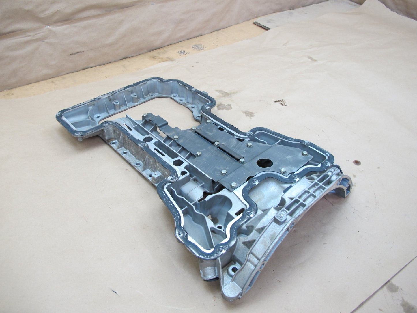 03-08 Mercedes W211 R230 CLK55 E55 SL55 AMG Engine Motor Upper Oil Pan OEM