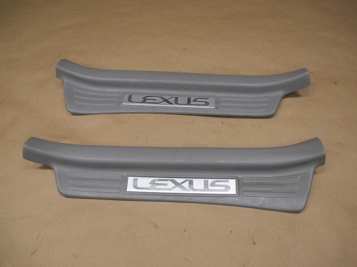 2003-2007 Lexus UZJ100L LX470 Rear Door Scuff Sill Plate Trim Set of 2