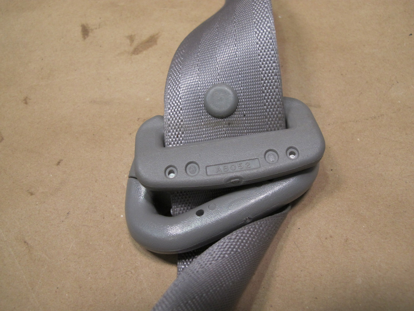 03-05 LEXUS LX470 REAR 3RD ROW RIGHT & LEFT SIDE SEATBELT RETRACTOR SET OEM