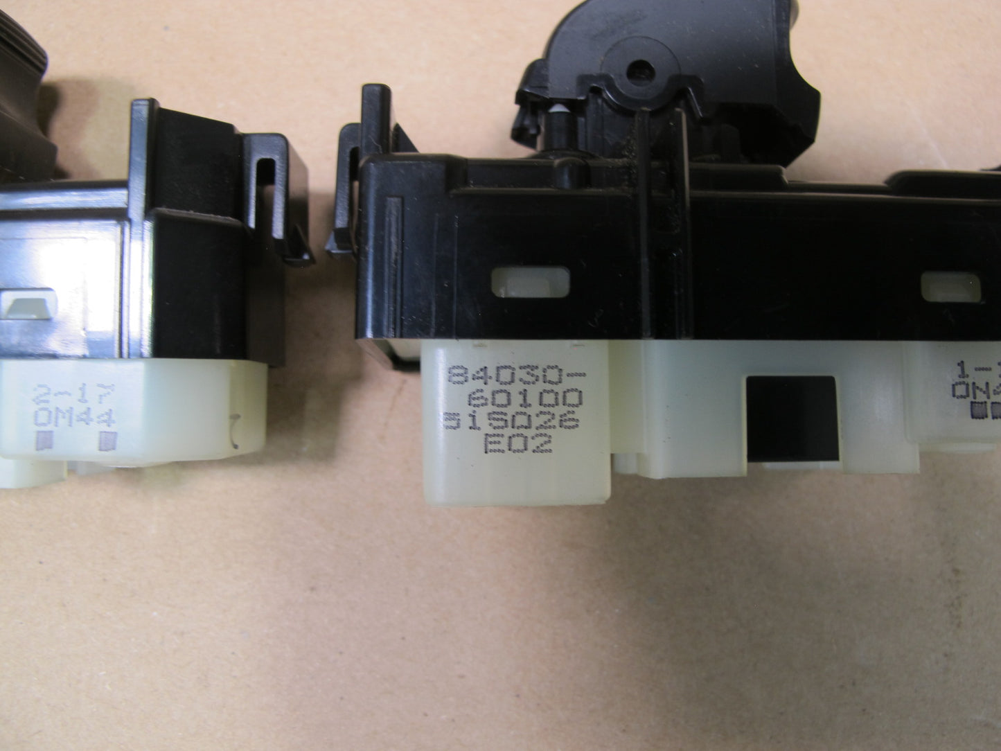 1998-2007 Lexus UZJ100L LX470 Window Door Lock Button Switch Set of 4