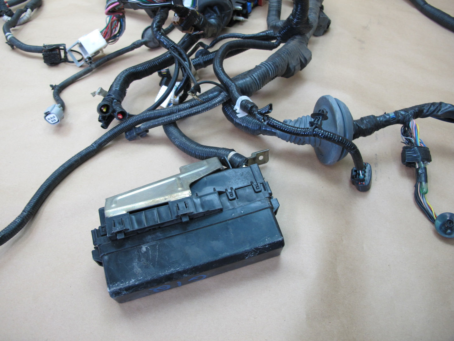 2014-2015 Infiniti QX60 2.5L Hybrid Engine Bay Room Motor Wire Wiring Harness