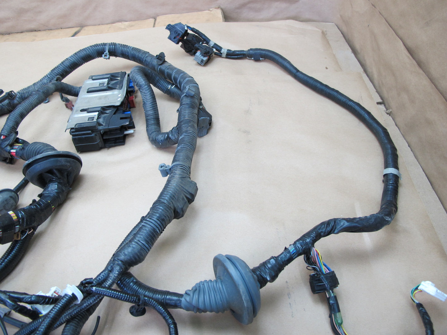 2014-2015 Infiniti QX60 2.5L Hybrid Engine Bay Room Motor Wire Wiring Harness