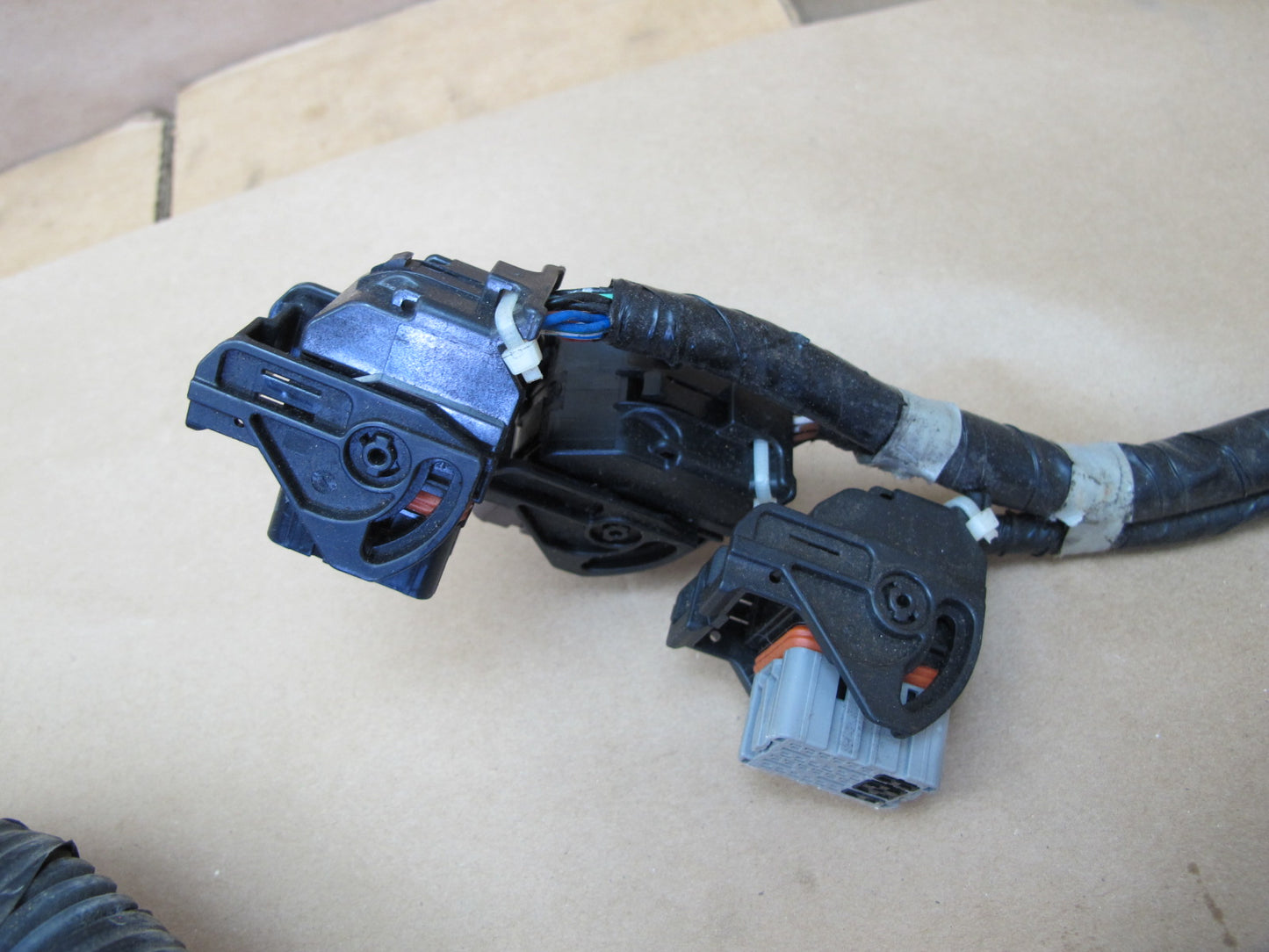 2014-2015 Infiniti QX60 2.5L Hybrid Engine Bay Room Motor Wire Wiring Harness
