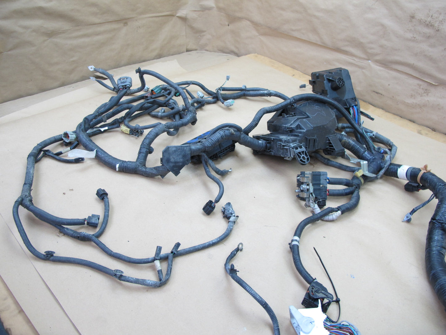 2014-2015 Infiniti QX60 2.5L Hybrid Engine Bay Room Motor Wire Wiring Harness