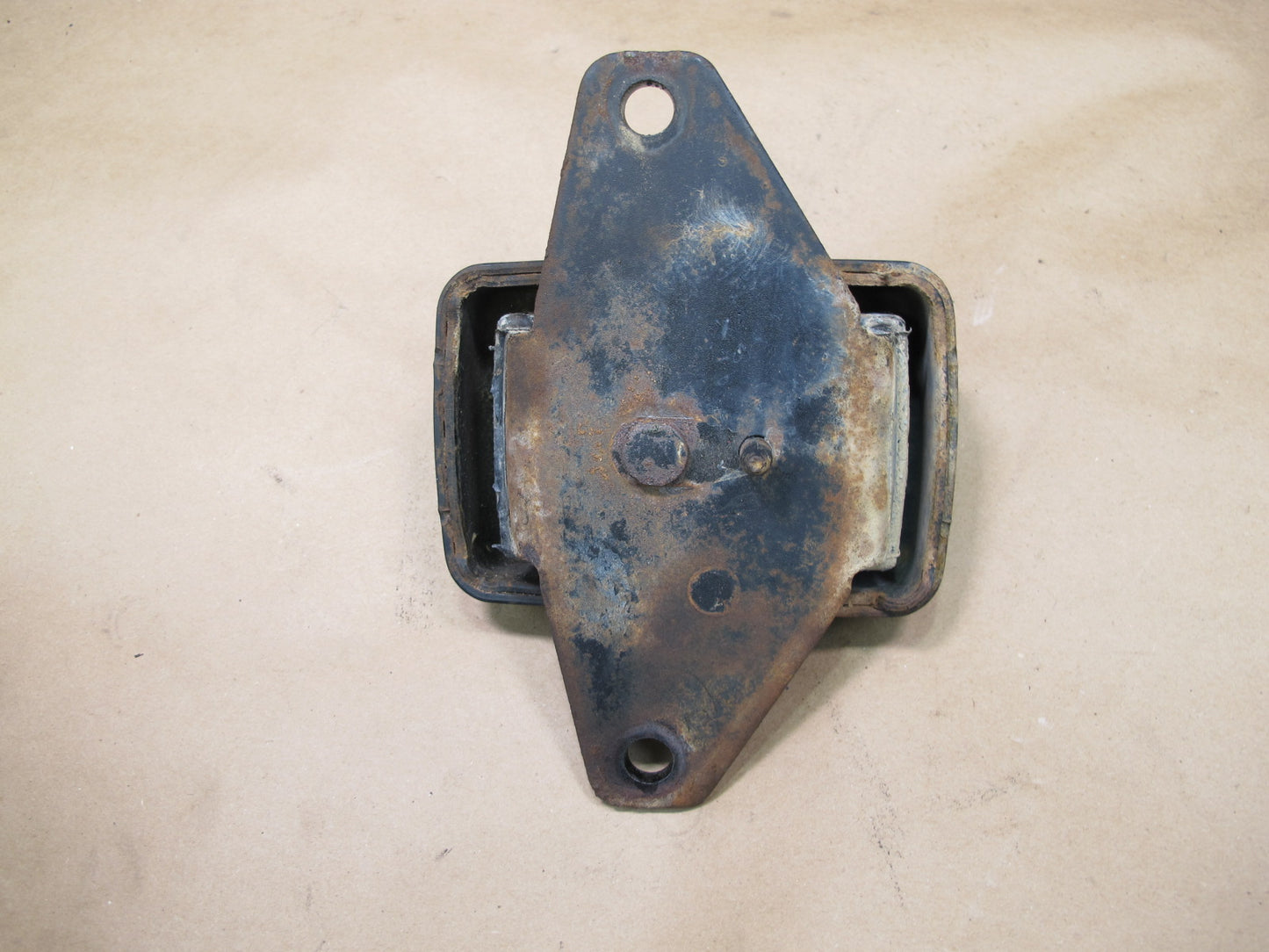 2003-2007 Lexus UZJ100L LX470 Left & Right Engine Motor Mount Set of 2